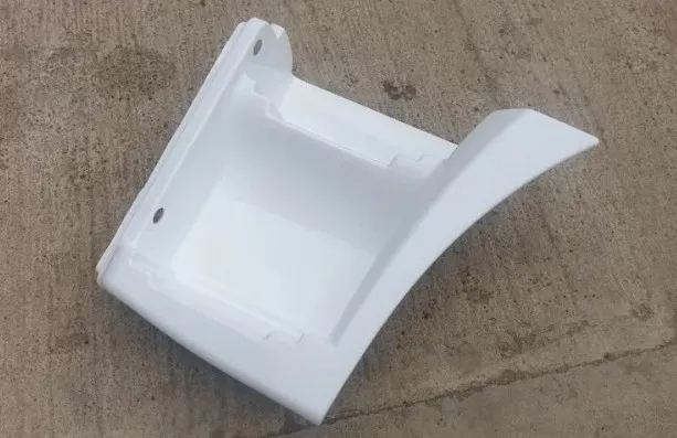 Щиток подножки левый КАМАЗ-65115 (рестайлинг) (белый) ОАО РИАТ