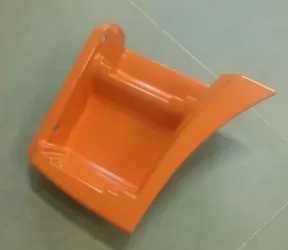 Щиток подножки левый КАМАЗ-65115 (рестайлинг) (оранжевый) ОАО РИАТ